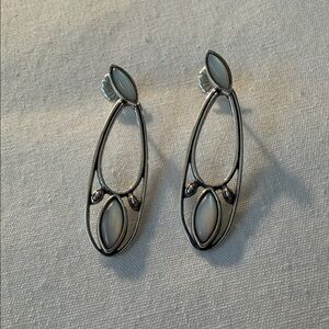 Carolyn Pollack Designer Southwest Mother of Pearl earrings